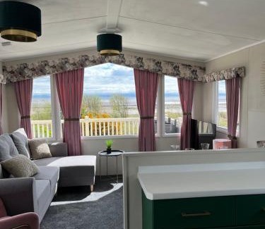 Carsethorn Complejo | Marianne Bay - Southerness Caravan Park with Sea View - Pet Friendly