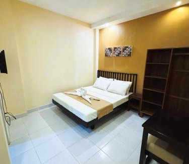 Puerto Princesa City Centre Hotel | Marianne Home Inn - PPC