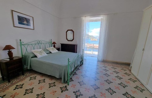Ponza Casa | Maridea - Corso Umberto