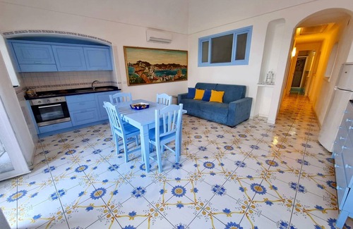 Le Forna Apartamento | Maridea Ponza, CIRCE Three-room apartment, 2 bathrooms and private terrace