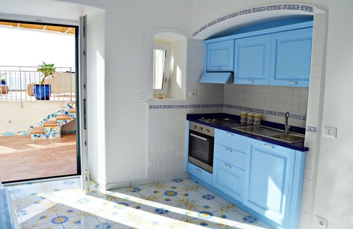 Le Forna Apartamento | Maridea Ponza, CIRCE Three-room apartment, 2 bathrooms and private terrace