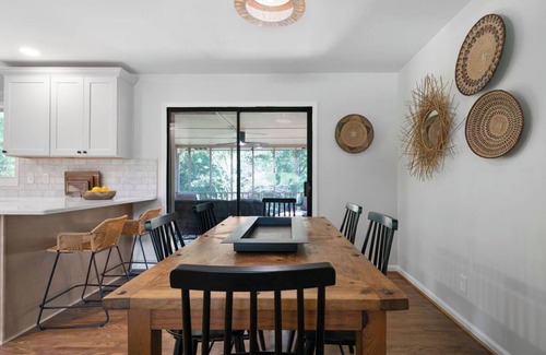 Marietta Casa | Marietta Cutie - Close to Everything!