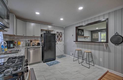 Marietta Casa | Marietta Family House w/ Game Room & Yard!