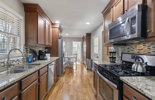 Marietta Casa | Marietta GEM 4-bedroom/3 bed - pet friendly -flexible monthly stays