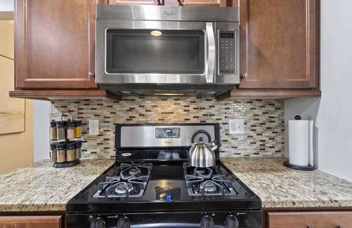 Marietta Casa | Marietta GEM 4-bedroom/3 bed - pet friendly -flexible monthly stays