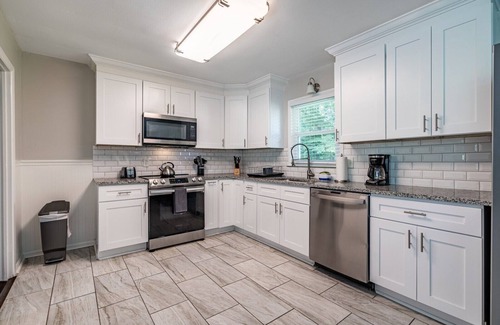 Marietta Casa | Marietta! Near the Square, Pets & Long stays ok. Entire home