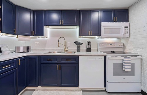 Marietta Apartamento | Marietta Square Suites - Suite2 - Modern Apartment