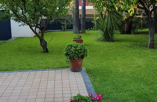 Stazzo Casa | Marigrè Hermosa casa de vacaciones junto al mar con jardín y vista al Etna de 2 a 8 personas