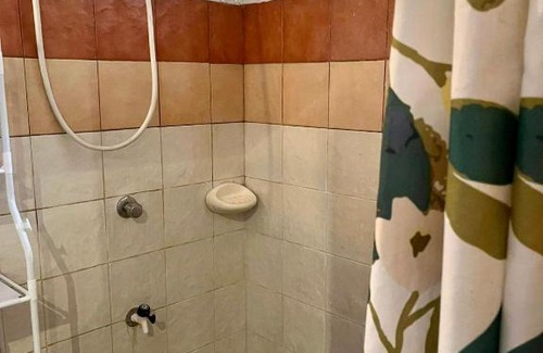 Marikina Casa | MARIKINA 32 sqm Studio for Transients w WiFi 40 inch TV Parking