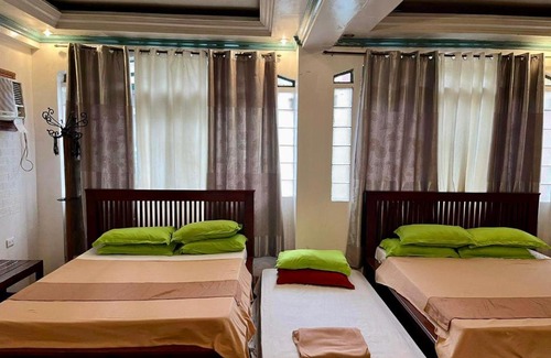Marikina Casa | MARIKINA 32 sqm Studio for Transients w WiFi 40 inch TV Parking