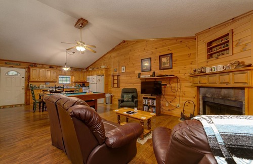 Sautee Nacoochee Cabina | ¿Buscando una casa de campo y la máxima relajación? Esta casa decorada alemana es la escapada perfecta!