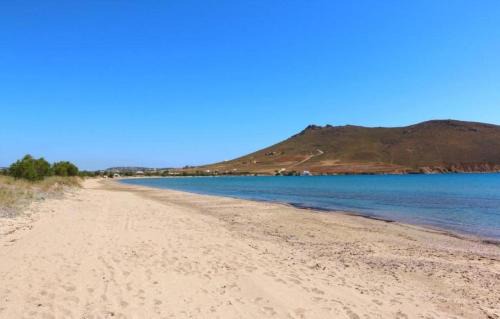 Aspous Casa | Marilous House - Skyros Beachfront Getaway