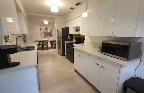 Northeast Miami Casa | Marilyn Monroe Waterfront Holiday House in Miami!