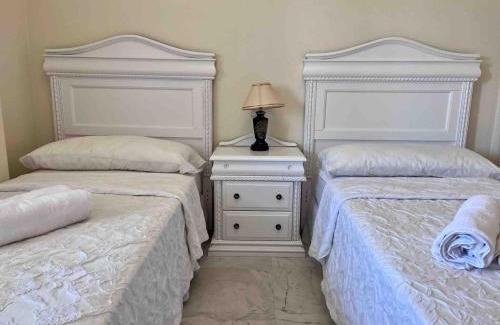 Puerto Banus Apartamento | Marina Banus in Puerto Banus 2 bedrooms Pool Parking