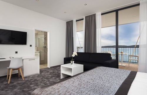 Seget Donji Hotel | Marina Baotić Apartments