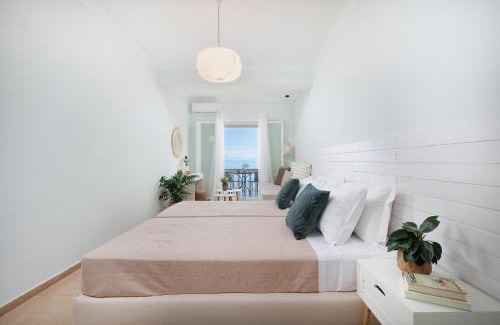 Ipsos Apartamento | Marina Beachfront Apartment by Konnect, Ipsos
