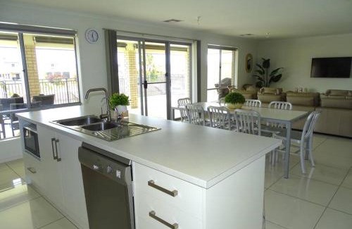 Wallaroo Casa | Marina Belle