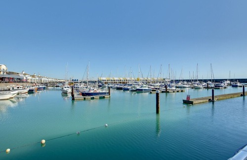 Seafront Apartamento | Marina Central - Two Bedroom Apartment, Sleeps 4