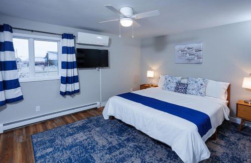 Baileys Harbor Casa | Marina Cottage by Simple Life Rentals