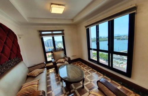 Downtown Kota Kinabalu Apartamento | Marina Court Luxury Penthouse