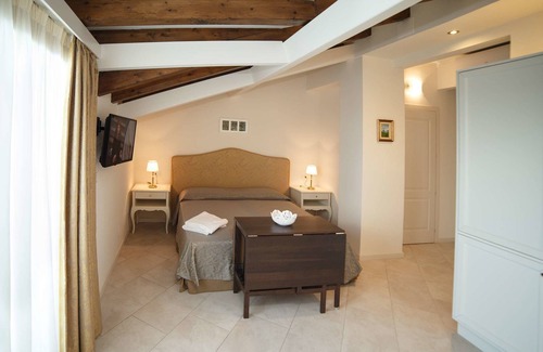 Santa Teresa di Riva Casa | Marina Di Savoca
