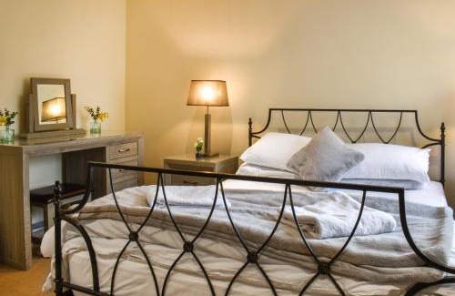 Tewitfield Casa | Marina Haven