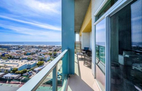 Marina del Rey Apartamento | Marina Life: Smell the Sea, Feel the Breeze