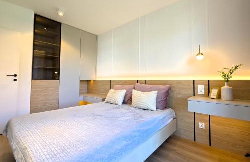 Ostroda Apartamento | Marina Ostróda IV - super widok na jezioro, 10 m do wody, taras i balkon, winda, klima, garaż