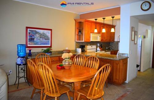 Bella Vista Condominio | Marina Pinacate B-307 (2 habitaciones / 2 baños) Por FMI Rentals.