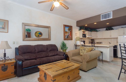 Bella Vista Condominio | 1 dormitorio junto a la piscina condo unitr 220