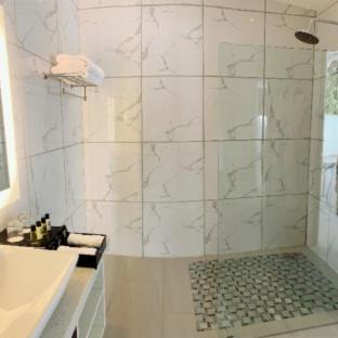 Tawala Hotel | Marina Point Bay Resort