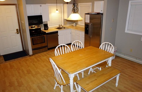 La Pointe Condominio | Marina Point - Condo In Town