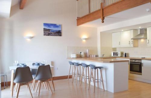 Milford Haven Casa | Marina Retreat