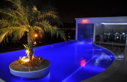 Niteroi Casa | Marina's Praia Itaipu