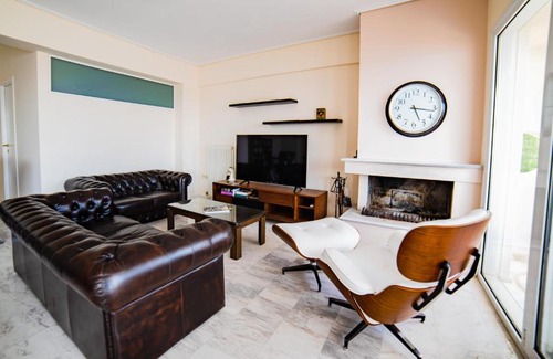 Kalamata Marina Apartamento | Marina Sea View Apartment Kalamata