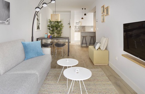 San Sebastian Centro Apartamento | Marina Suite by FeelFree Rentals