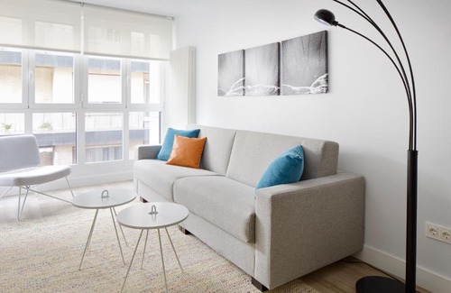 San Sebastian Centro Apartamento | Marina Suite by FeelFree Rentals