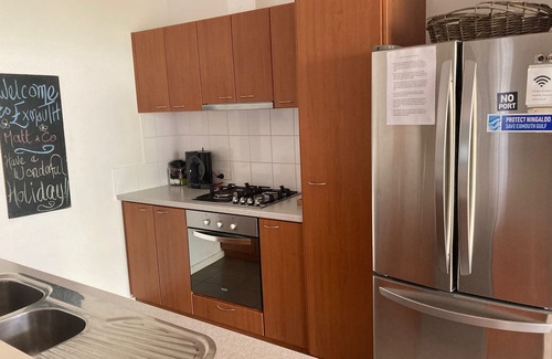 Exmouth Casa | Marina Townhouse with Jetty