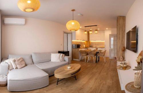Varna Apartamento | Marina Varna Apartment-2BDR at South Bay Complex
