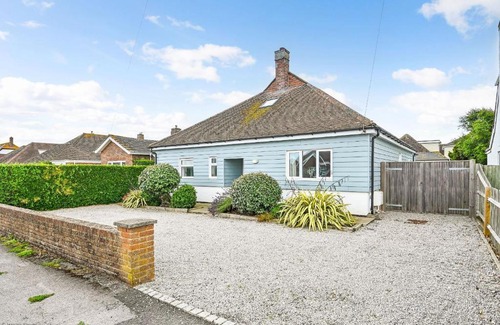 East Wittering Casa | Marine House by inspirestays-com