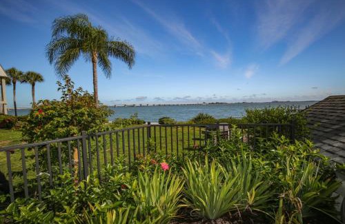 Sanibel Casa | Mariner Pointe #542