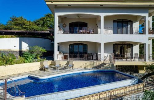 Playa Hermosa Casa | Mariners Point B1