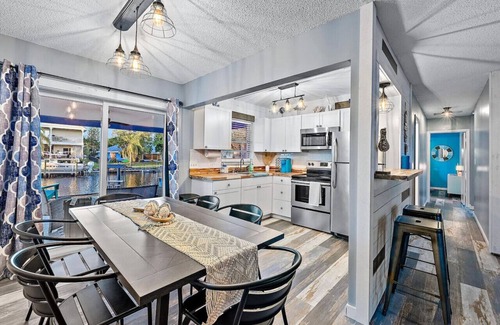 Palm City Casa | Mariners Way-Waterfront Retreat with Private Dock!