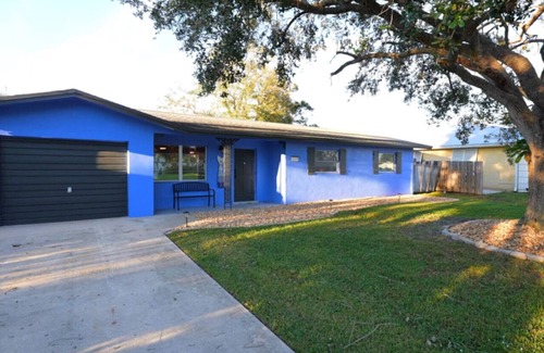Palm City Casa | Mariners Way-Waterfront Retreat with Private Dock!