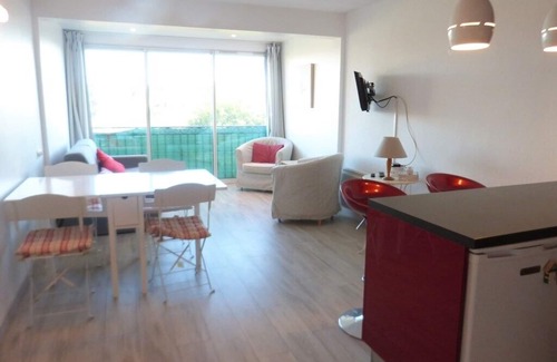 Gassin Apartamento | Residencia T2 con piscina frente al mar.