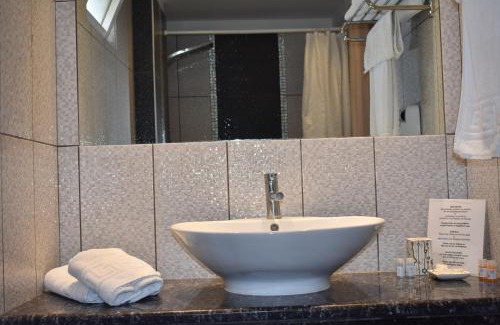 Nea Iraklitsa Hotel | Marinis Boutique Rooms