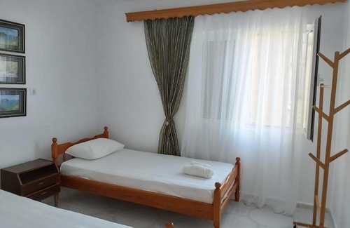 Himare Apartamento | Marino's Apartments