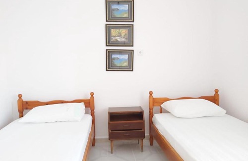 Himare Apartamento | Marino's Apartments