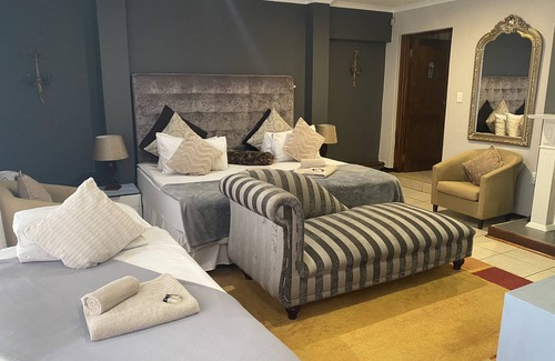 Sandown Casa | Marion Lodge