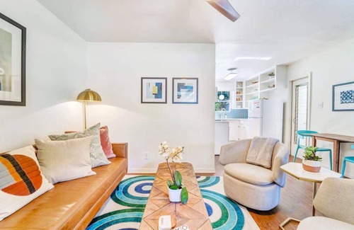 Greater South River City Casa | Mariposa B | Bright Stay + Sleeps 5 & Patio